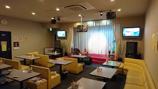 カラオケ喫茶エデン