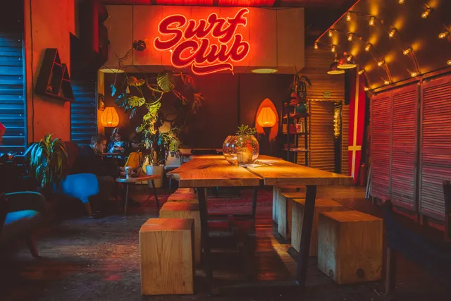 Surf Coffee × Jet Lag