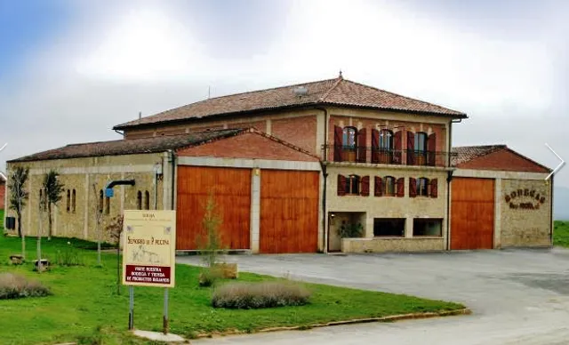 Bodegas Hermanos Peciña