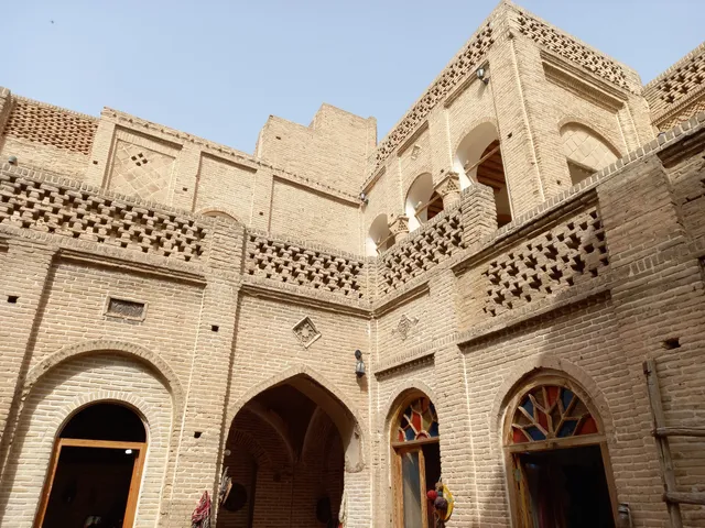 خانه تاریخی سوزنگر