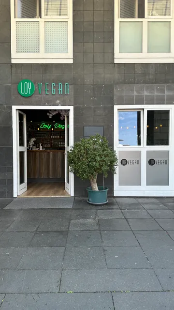 Loy Vegan
