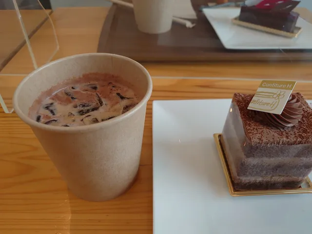 ル ショコラ ドゥ アッシュ ヴィソン店