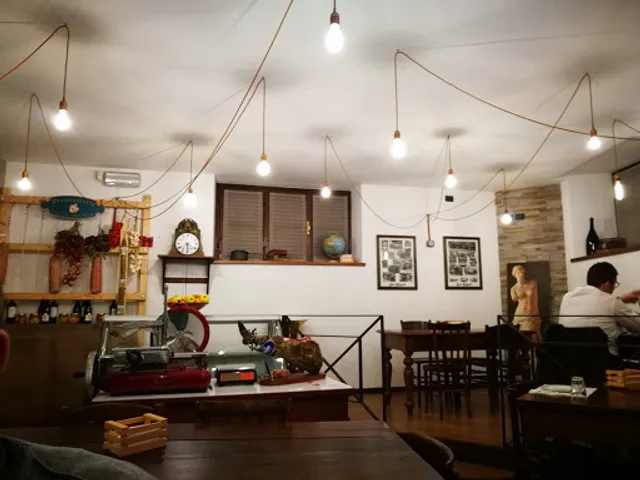 Prosciutteria del Vino e del Gusto