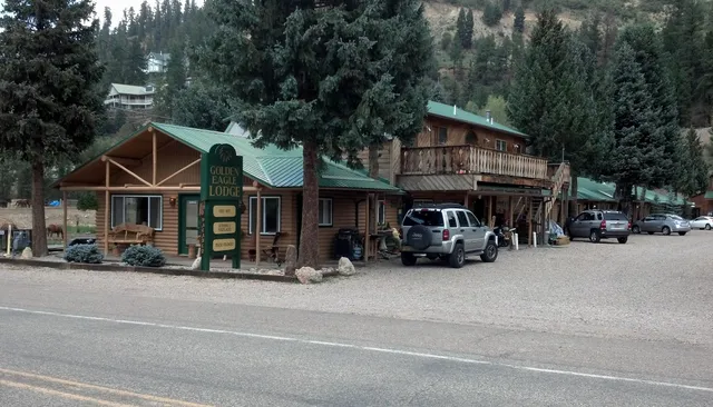 Golden Eagle Lodge (Town of Red River)