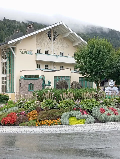 Aparthotel Alpina