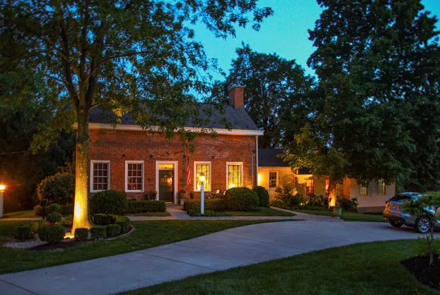 Willis Graves Bed & Breakfast