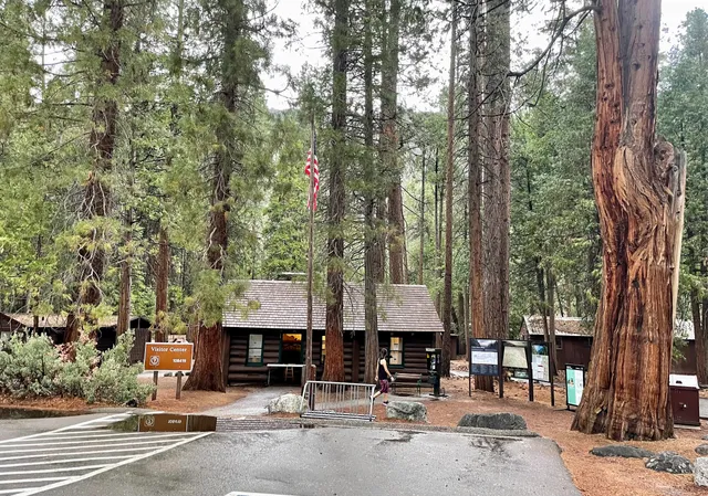 Cedar Grove Visitor Center