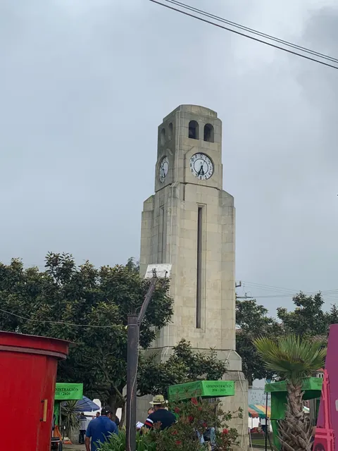 Reloj Monumental de Acaxochitlán