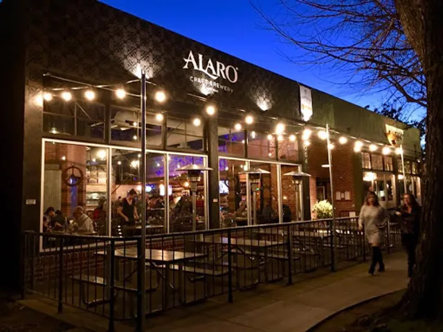 Alaro Craft Brewery, Restaurant & Cocktail Bar