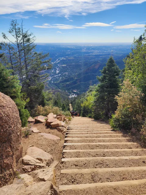 Manitou Incline