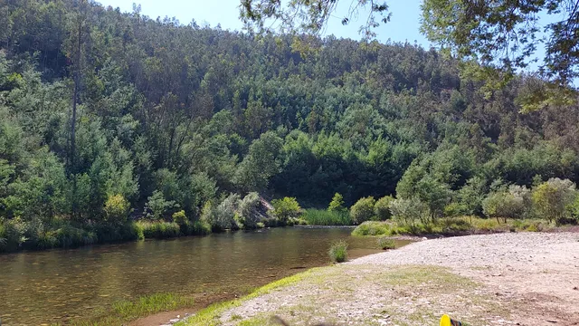 Fluvial do Alfusqueiro beach