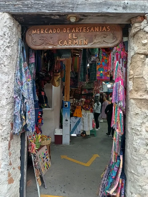 Mercado de Artesanias El Carmen