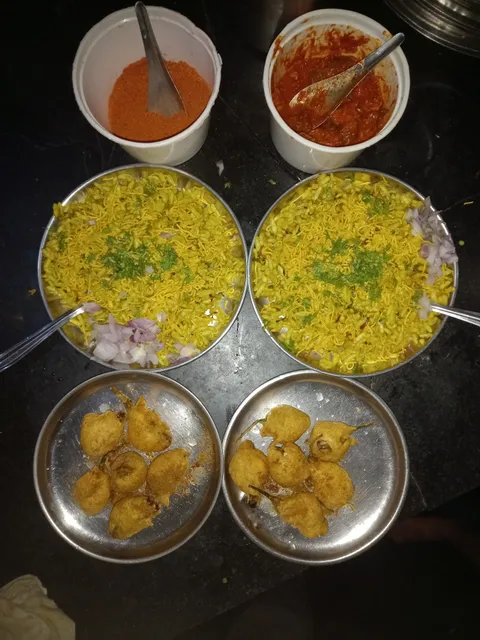 Basaveshwar Kanavali & pg rooms available