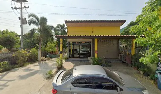 Milk studio(สเต็กบางพระ)