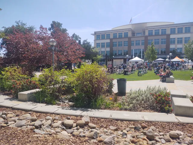 Vernon Street Town Square