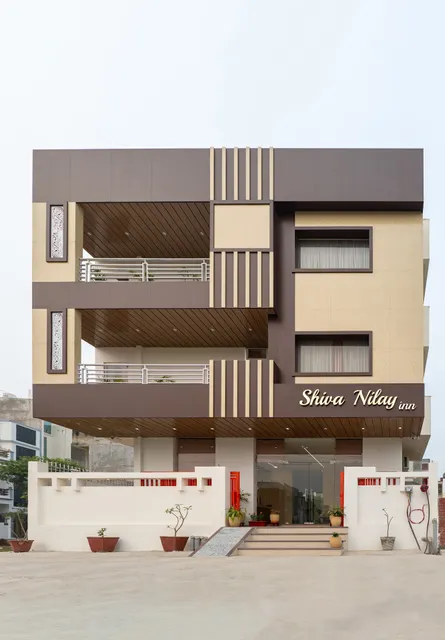 HOTEL SHIVA NILAY INN