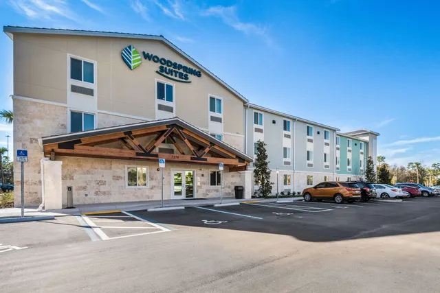 WoodSpring Suites Bradenton