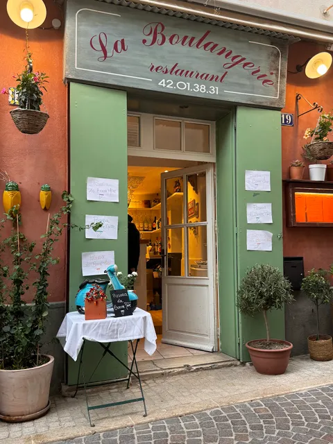 La Bonne Mère Cassis