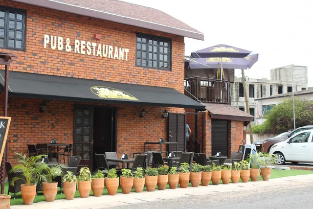 The Honeysuckle Pub & Restaurant - Labone