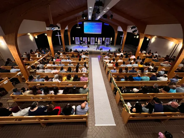 King of Kings Arabic Church. كنيسه عربيه