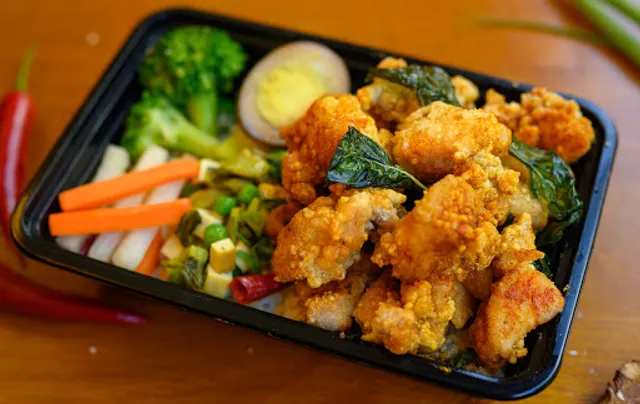 Yumbit Food Truck - Amazon Spheres