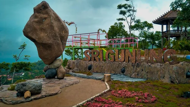 Srigunung Hill