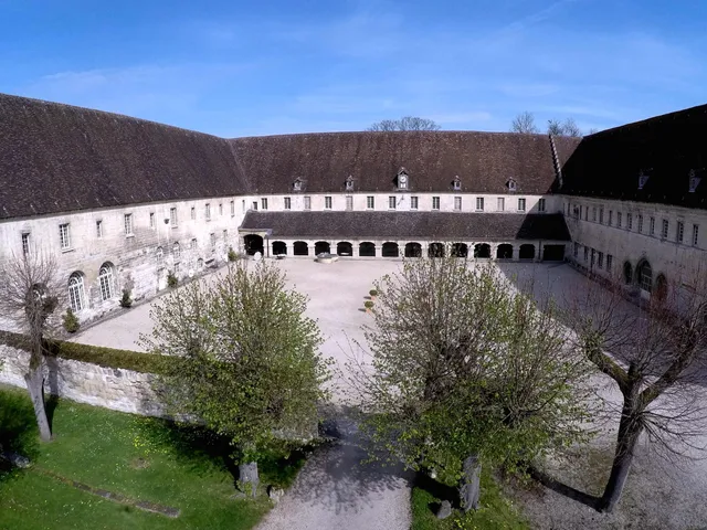 Abbaye Royale du Moncel