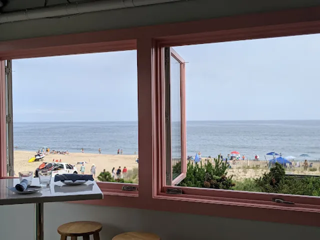 Bounce Beach Montauk