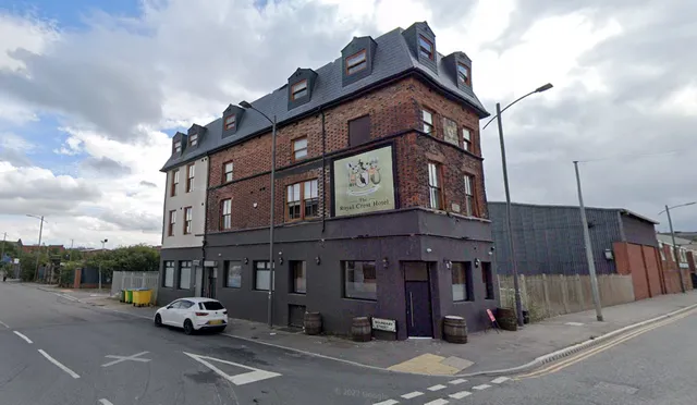 The Royal Crest Hotel & Bar