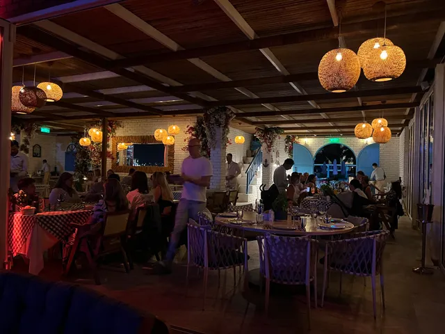 Aqua and More Seafood Restaurant