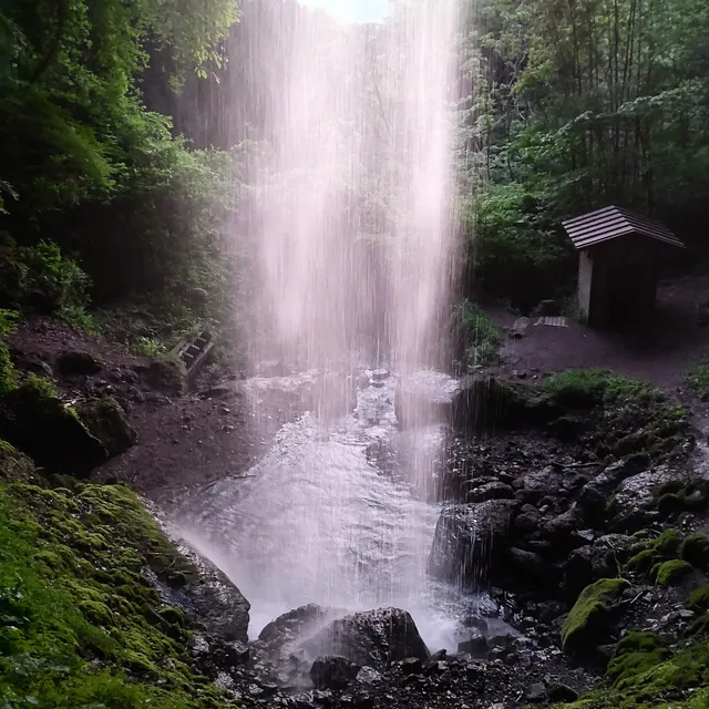 Tanashita Fudou Waterfall