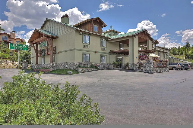 Dillon Inn