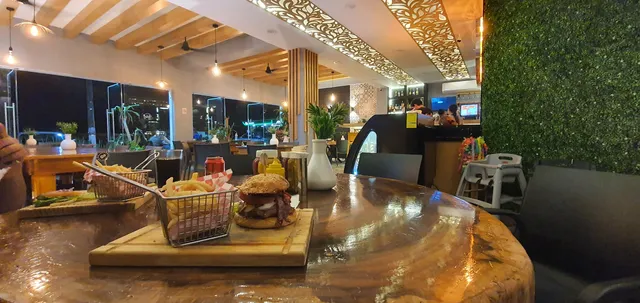 Restaurant pizza & grill Aloha