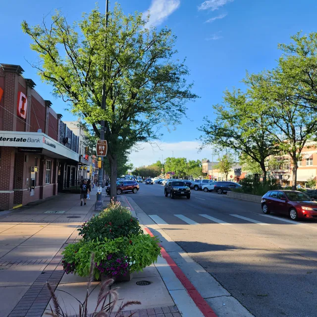 Oak Street Plaza Park