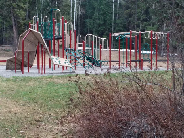 Ten Mile Lake Provincial Park