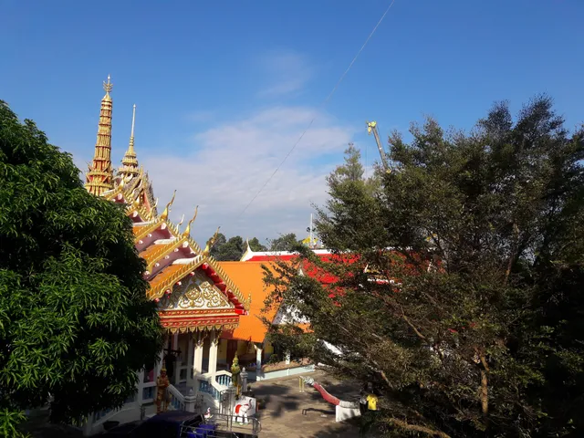 Wat Khao Din Nuea