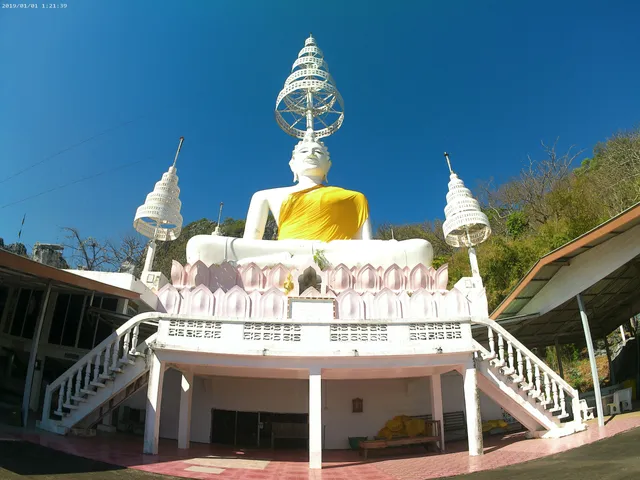 Wat Weluwan (Khao Chin Lae)