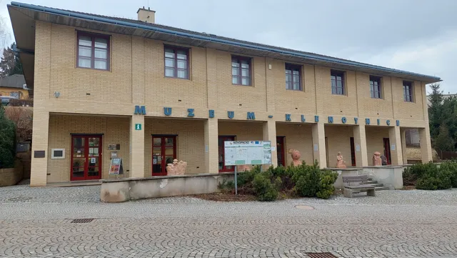 Treasury and Tourist Infocentre Novopacko