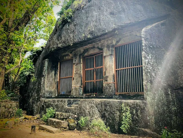 Kaviyoor Rock Cut Temple