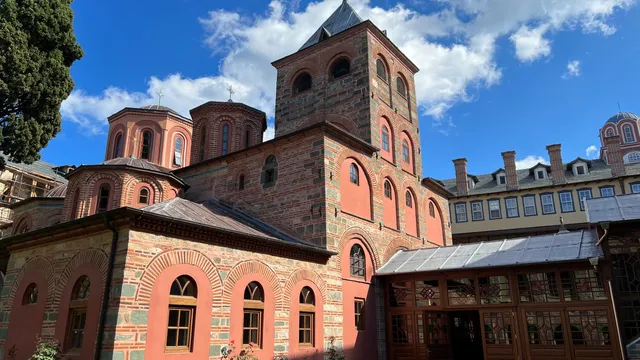 Ιερά Μονή Φιλοθέου