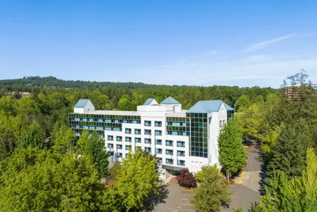 AC Hotel Portland Lake Oswego