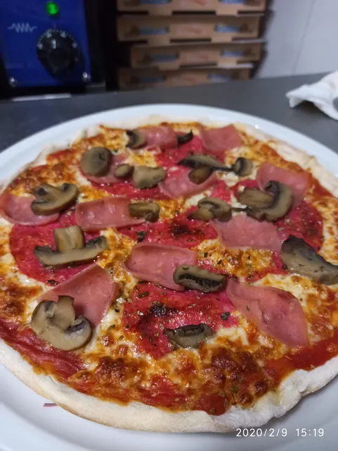 Todos Vuelven Bar-Pizzería