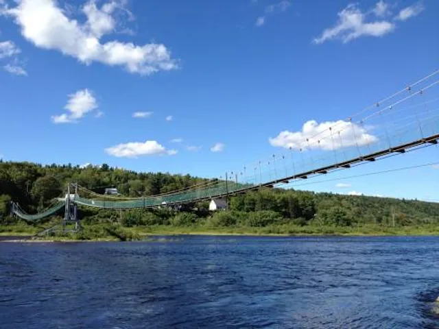 McNamee-Priceville Footbridge
