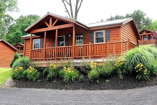 Single Island Shores