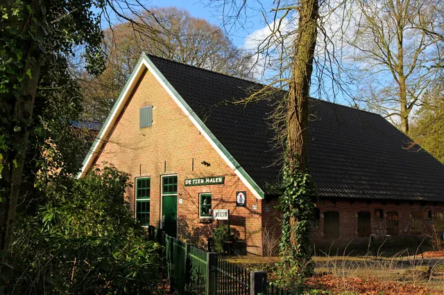 Historisch Museum "De Tien Malen"