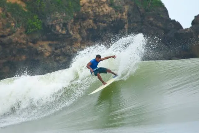 Pancer Door Surfing Spot