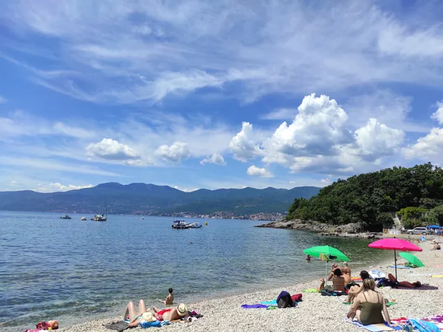 Ploče Beach