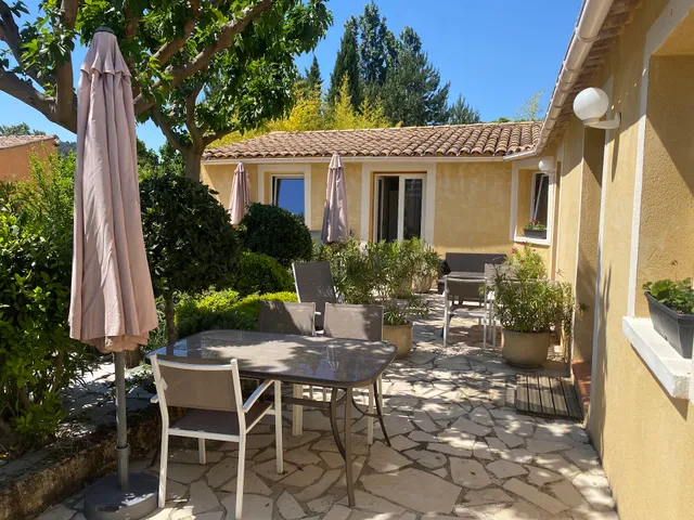 Les Romarins, chambres d'hôtes Gîtes