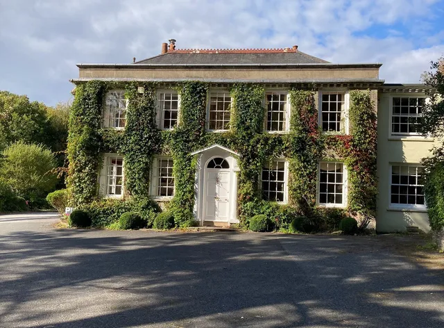 Rose in Vale Country House Hotel