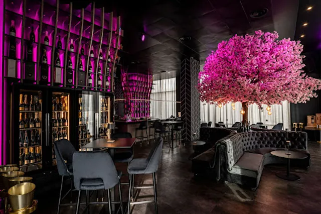 Dialogue Wine & Cocktail Lounge